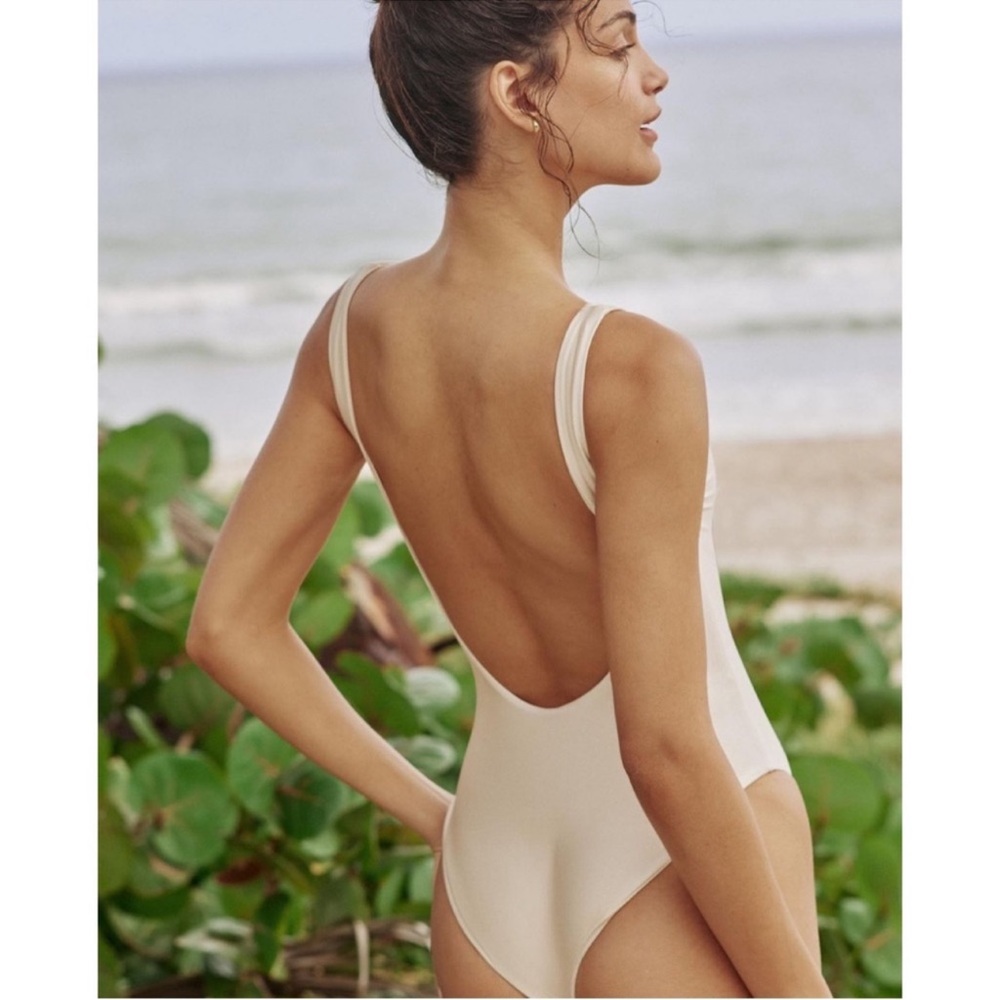 JADE SWIM Contour One Piece - Picture 6 of 6
